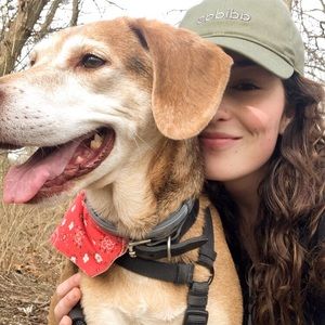 Meet your Posher, Emoly